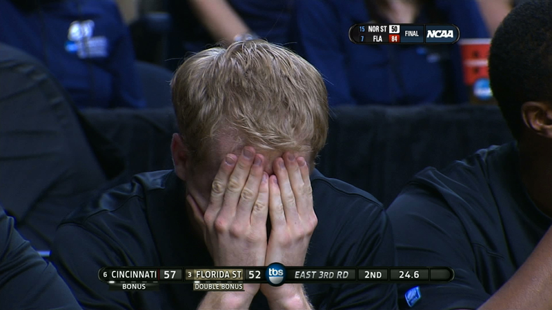 Illustration for article titled Sweetness Follows: Crazy-Faced Kansas Fan And The Other Mugs Of March Madness, Day Four